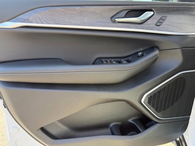 New 2025 Jeep Grand Cherokee Limited image 9