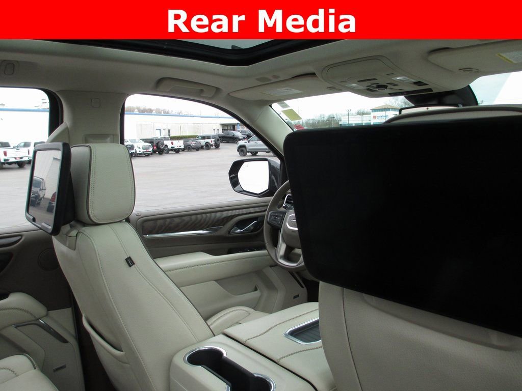 Used 2023 GMC Yukon XL Denali w/ LPO, Floor Liner Package image 18