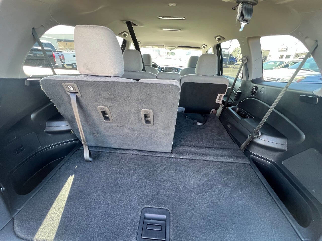 Used 2017 Honda Pilot LX image 10