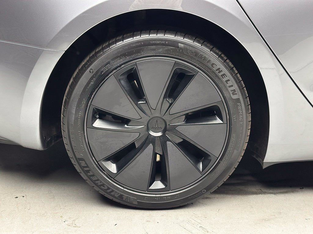 Used 2025 Tesla Model 3 Long Range RWD image 35