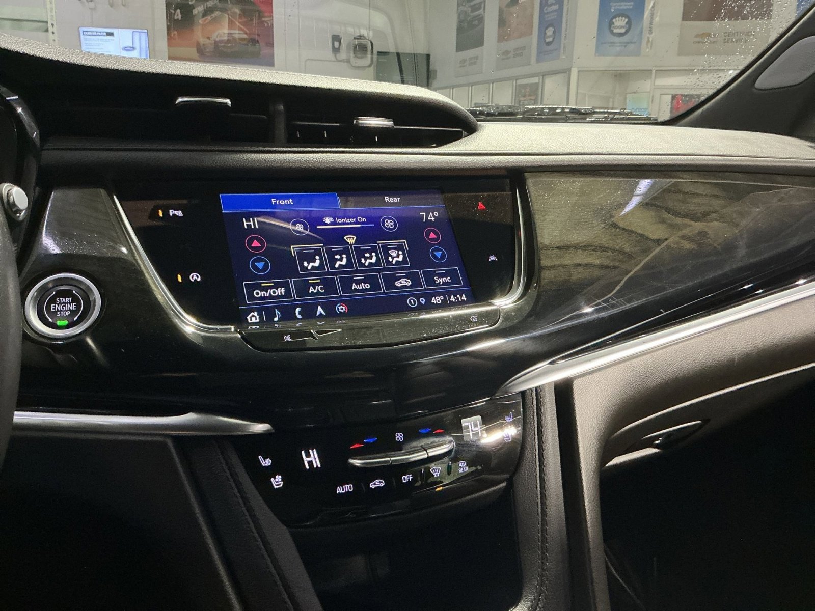 Used 2023 Cadillac XT6 Premium Luxury image 29