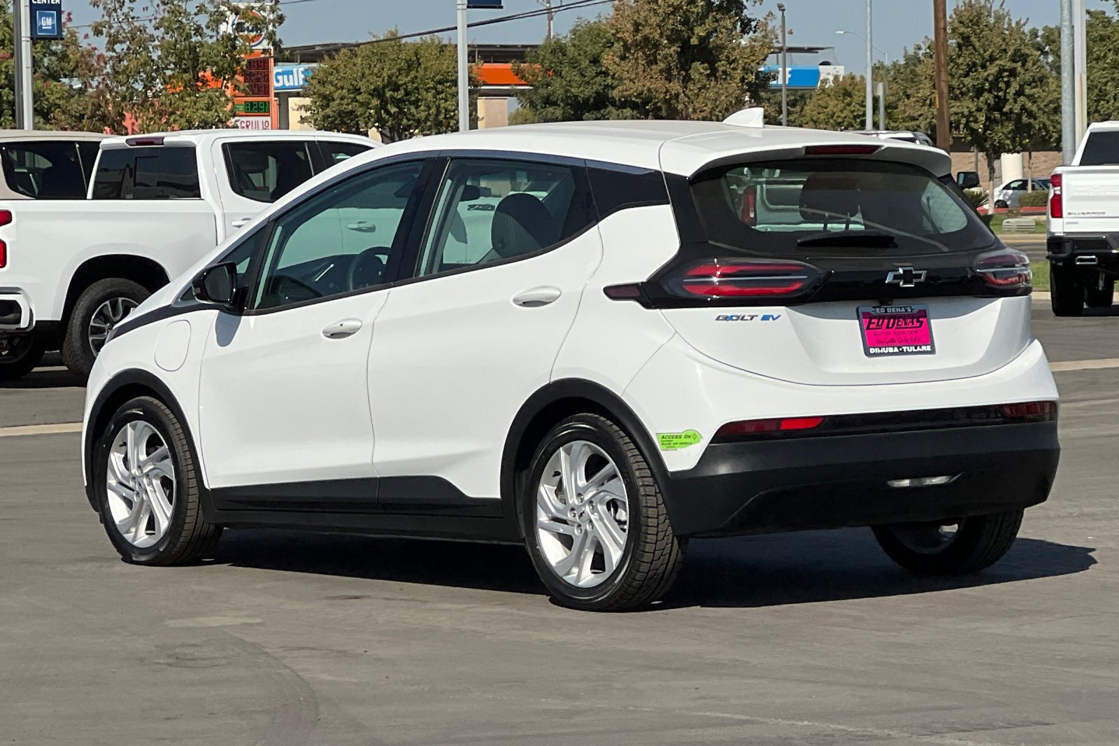 Used 2023 Chevrolet Bolt LT FWD image 7