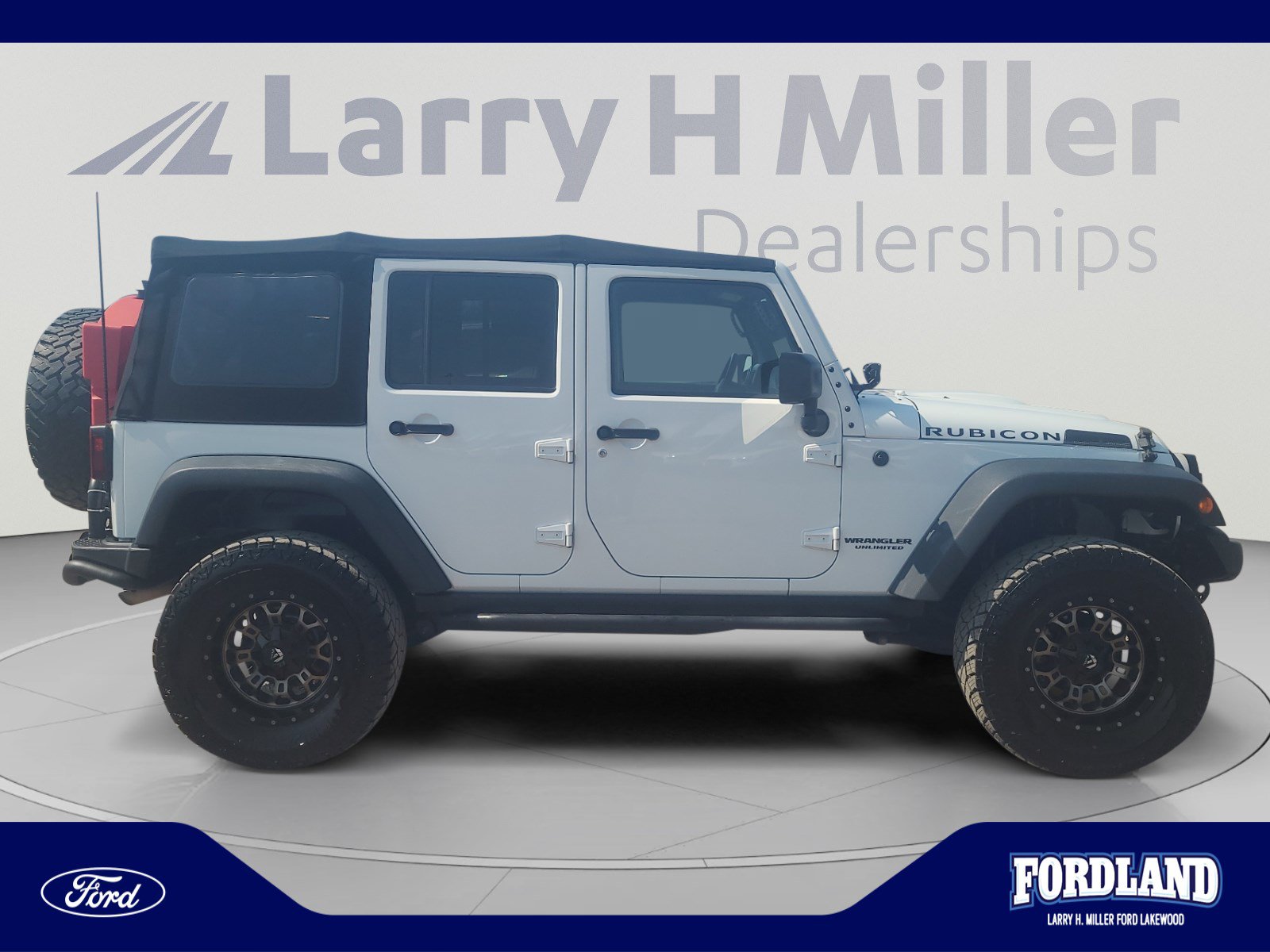 Used 2015 Jeep Wrangler Unlimited Rubicon w/ Dual Top Group AWD/4WD image 6
