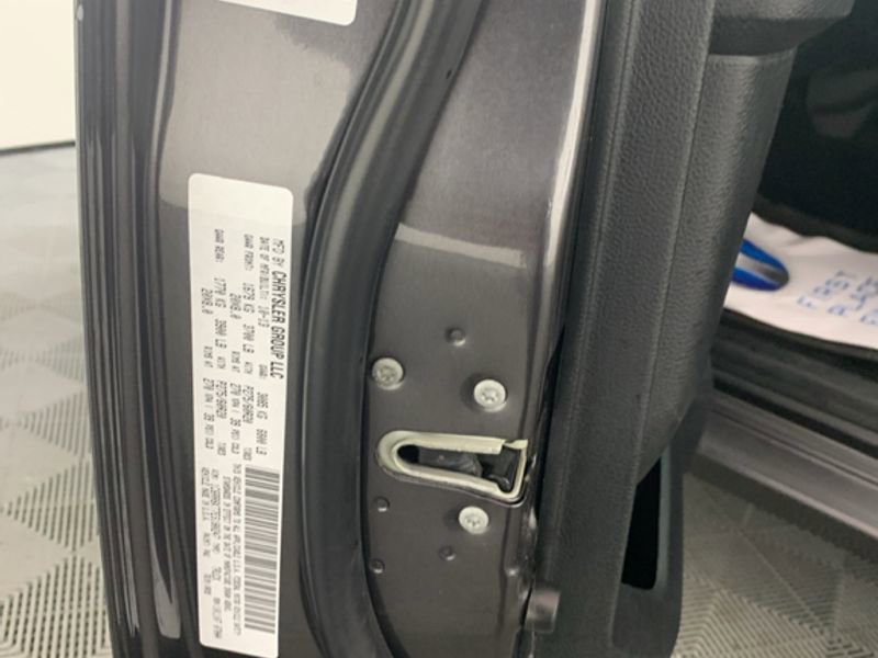 Used 2014 RAM 1500 Express image 14