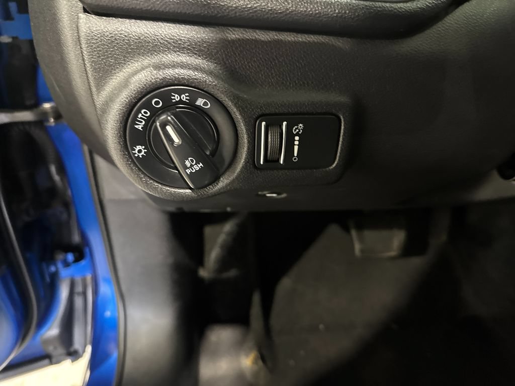 Used 2014 Dodge Dart SXT w/ California Appearance Package FWD image 27