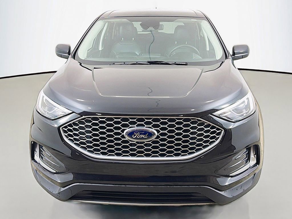 Used 2024 Ford Edge SEL w/ Convenience Package image 9