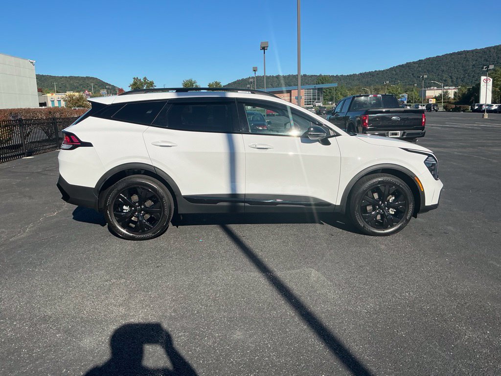 Used 2025 Kia Sportage X-Line w/ Premium Package AWD/4WD image 4