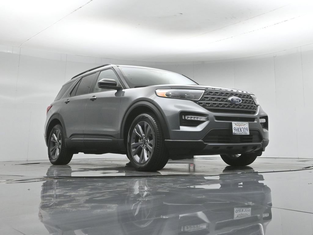 Used 2023 Ford Explorer XLT w/ Equipment Group 202A RWD image 49