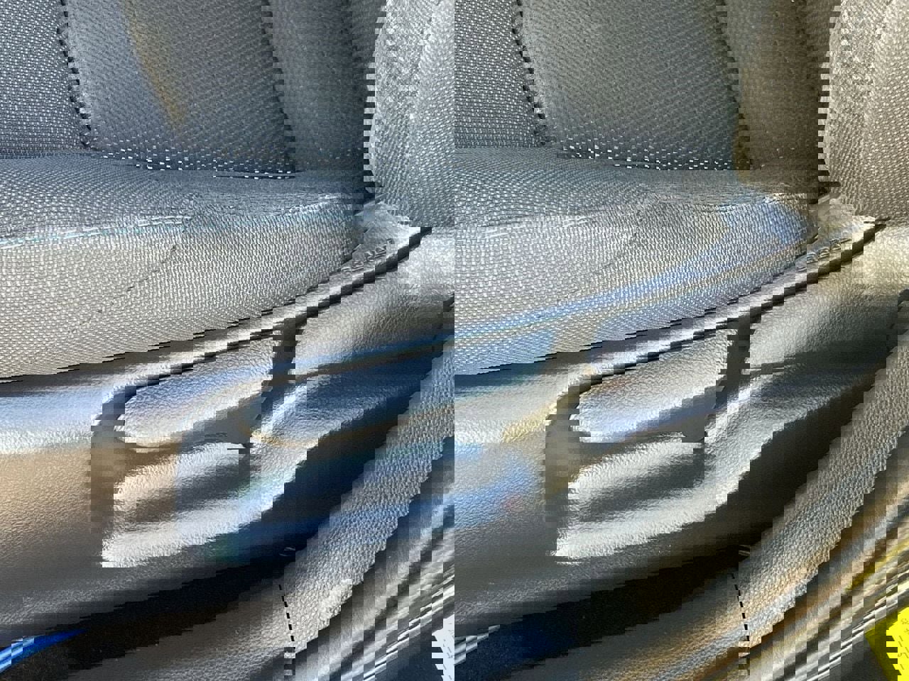 Used 2021 Toyota Corolla SE w/ Carpet Mat Package (TMS) image 16