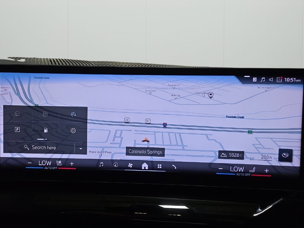 Used 2024 BMW 530i xDrive AWD/4WD image 26