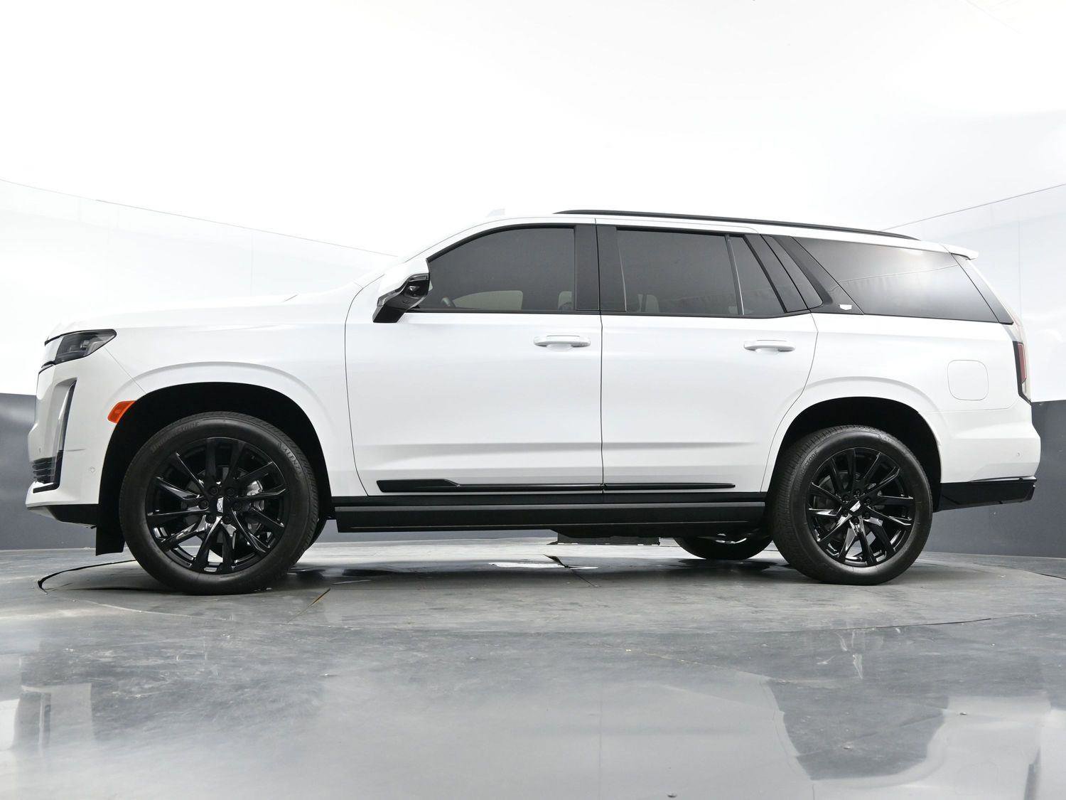 Used 2023 Cadillac Escalade Sport Platinum w/ LPO, ONYX Package AWD/4WD image 56