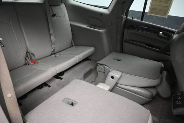 Used 2013 Buick Enclave Leather FWD image 26