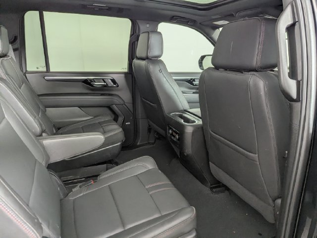Used 2025 Chevrolet Suburban RST w/ Comfort Package AWD/4WD image 20