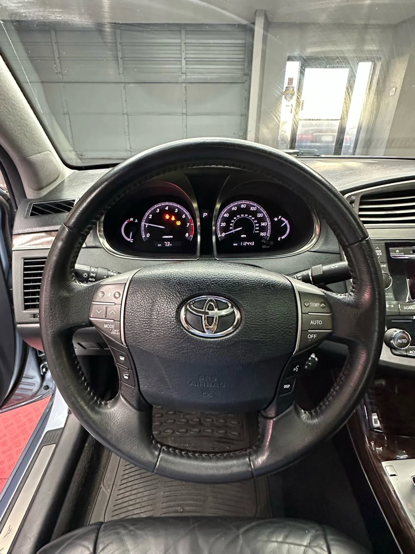 Used 2012 Toyota Avalon Limited image 13