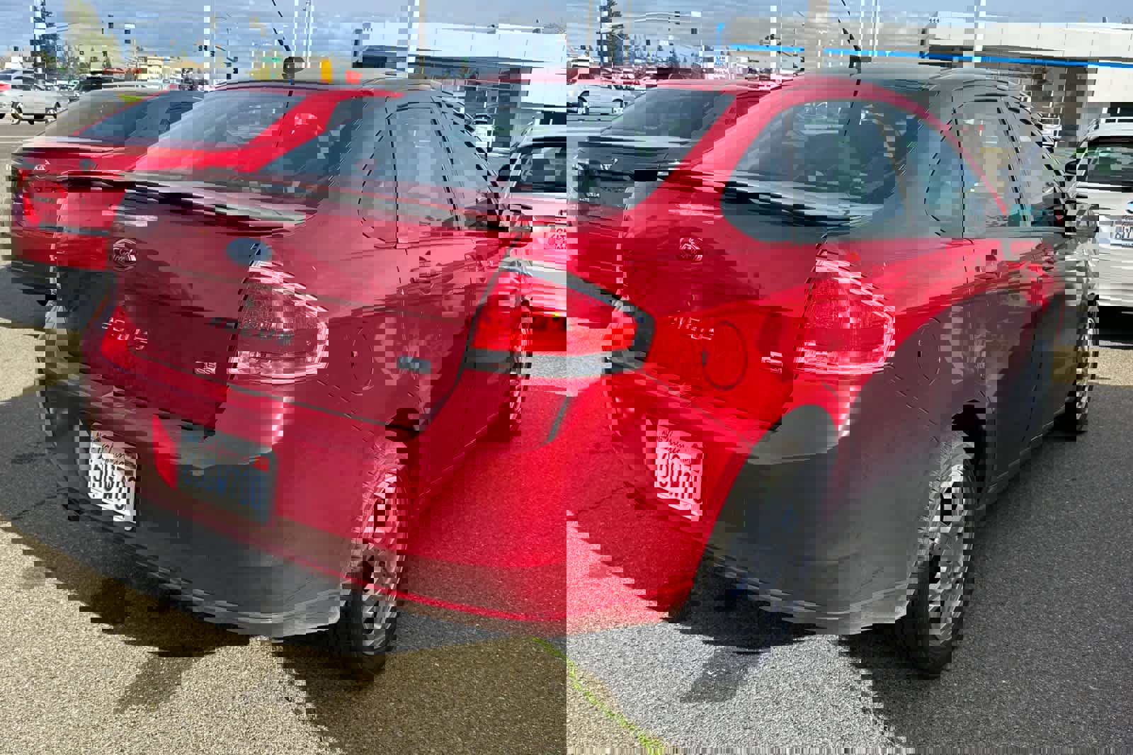 Used 2009 Ford Focus SES image 2