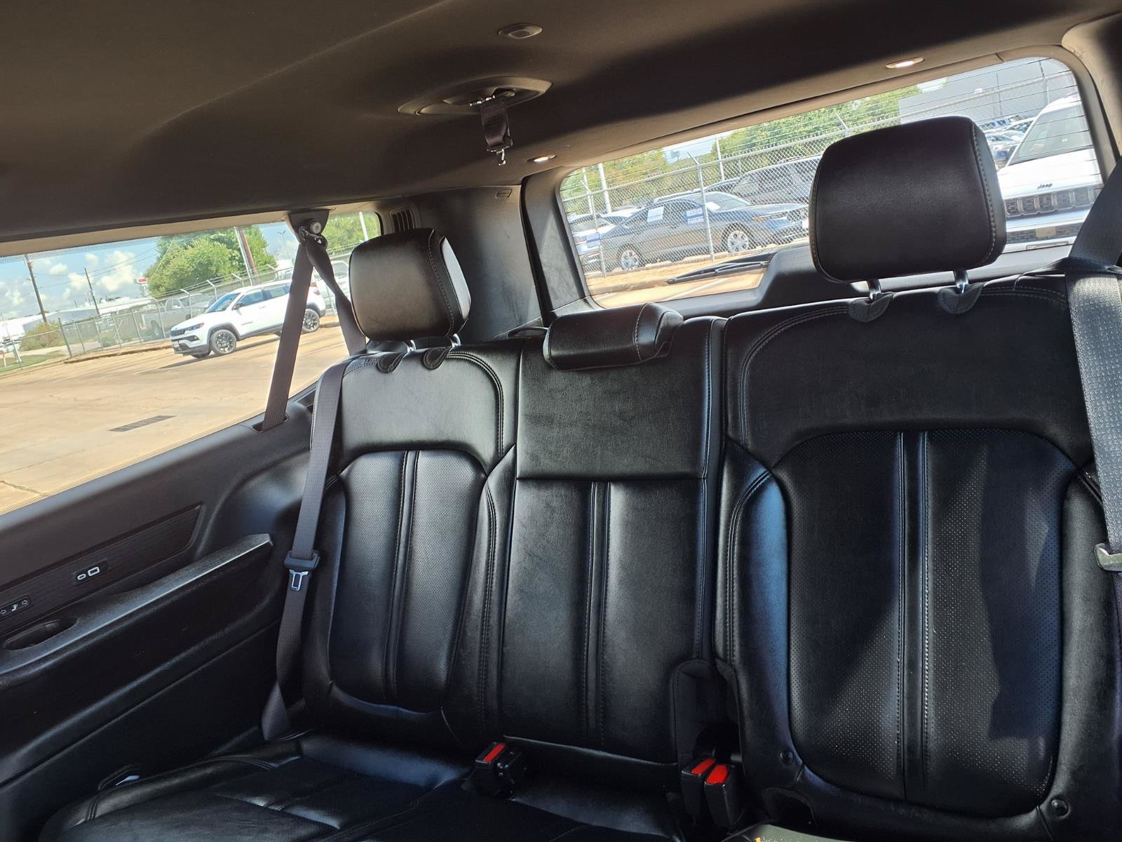 Used 2024 Jeep Wagoneer L Series II w/ Flexible Seating Group RWD image 22