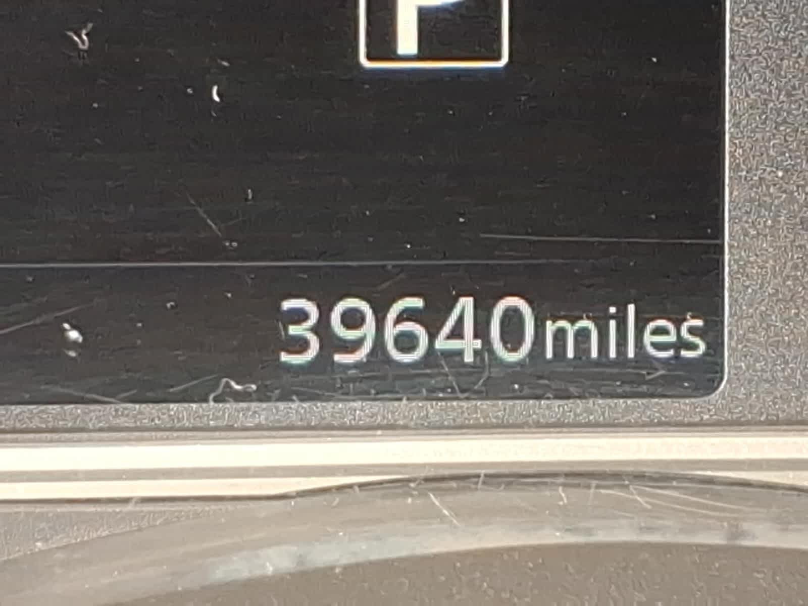 Used 2024 Nissan Versa SV FWD image 20