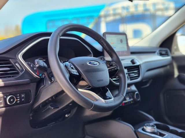 Certified 2022 Ford Escape SEL image 19