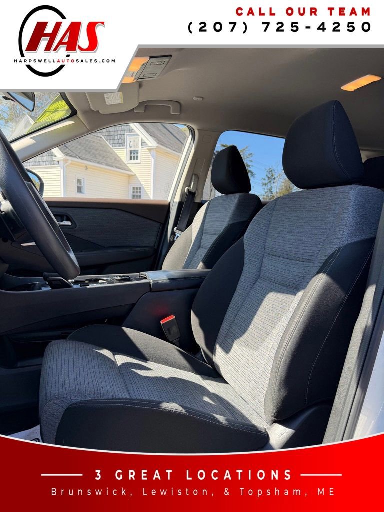 Used 2023 Nissan Rogue SV image 10