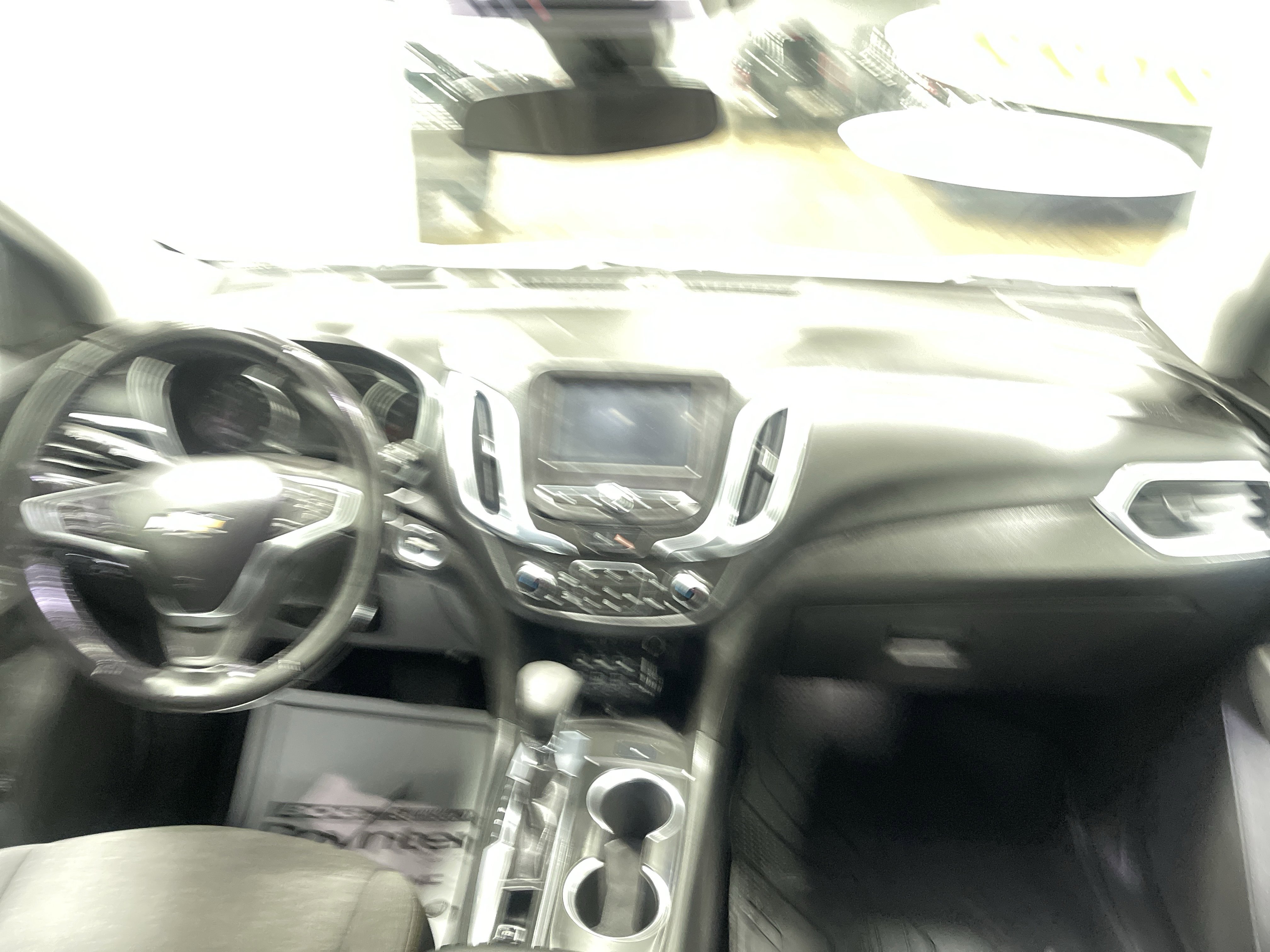 Used 2022 Chevrolet Equinox LT w/ Driver Convenience Package image 25