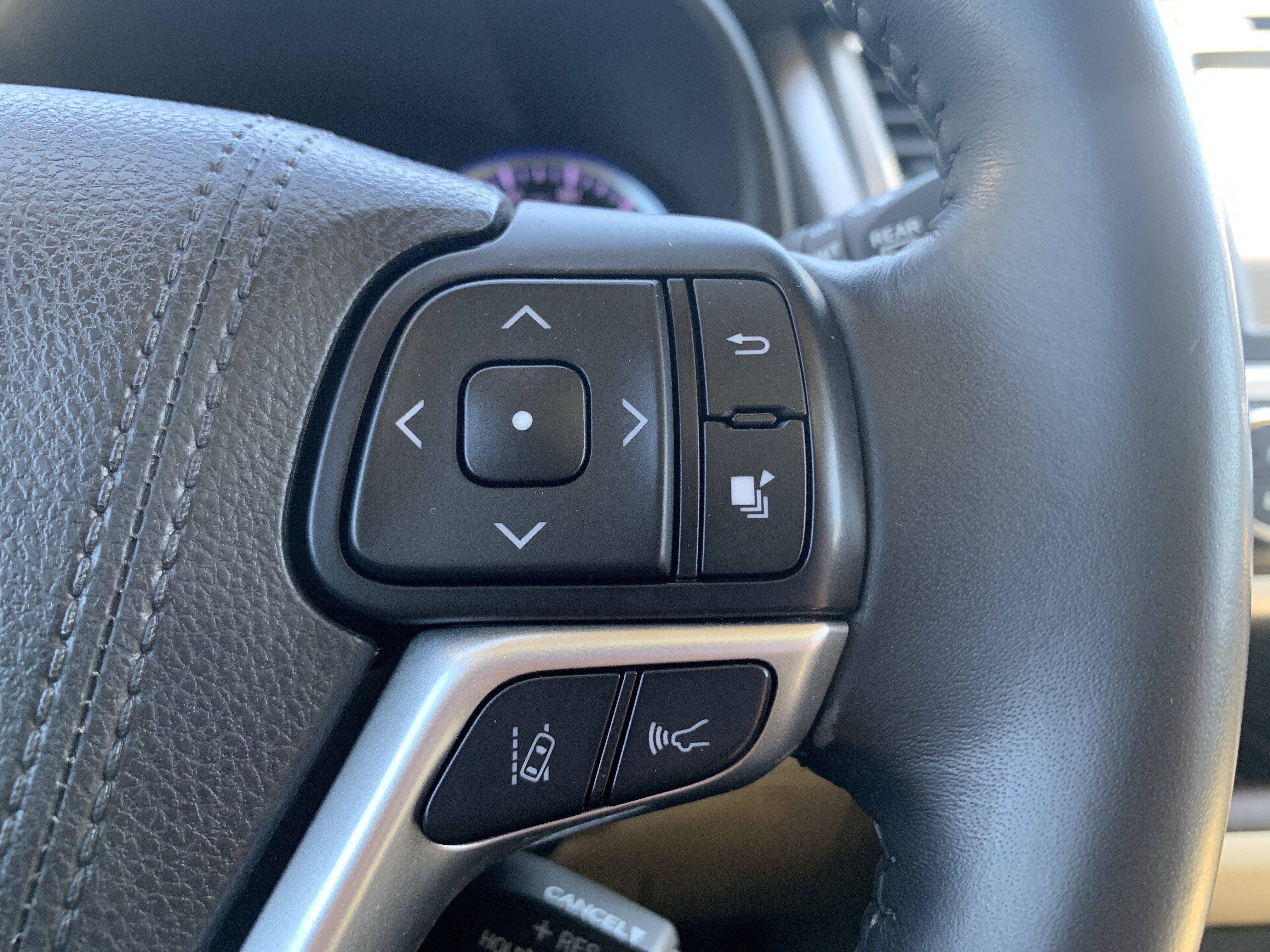 Used 2017 Toyota Highlander XLE image 20