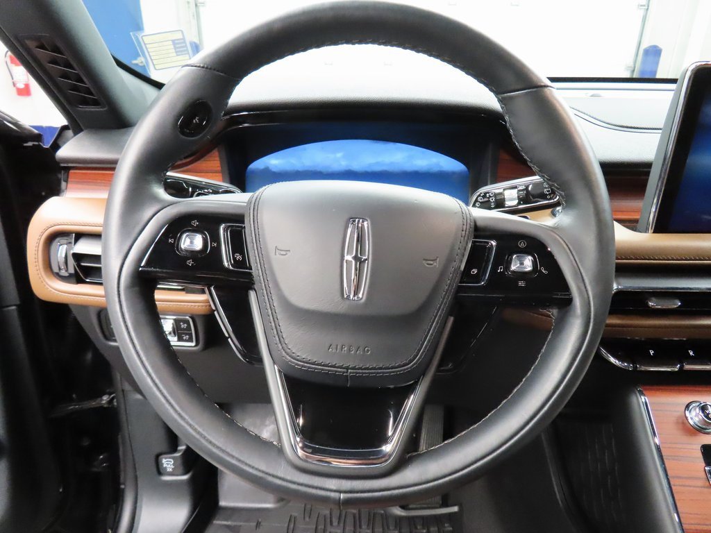 Used 2023 Lincoln Aviator Reserve w/ Equipment Group 201A image 46