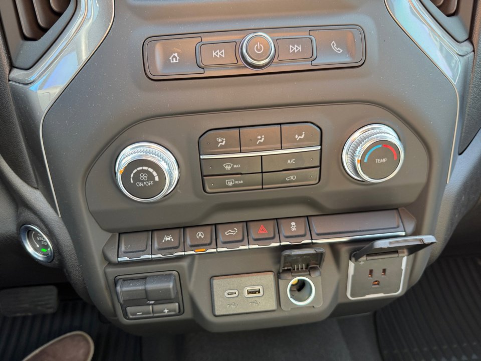 Certified 2025 GMC Sierra 1500 Pro w/ Graphite Edition image 22