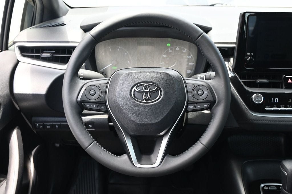 Used 2024 Toyota Corolla SE FWD image 10