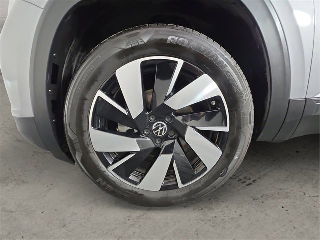 Used 2024 Volkswagen Atlas Cross Sport SE image 14