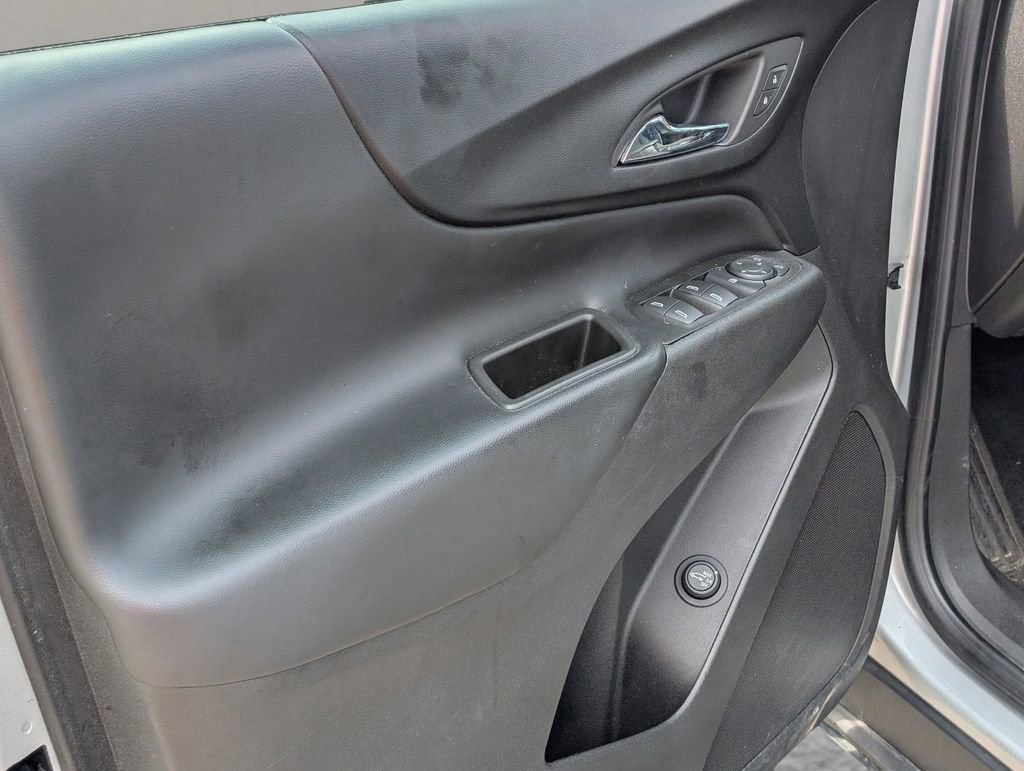Used 2022 Chevrolet Equinox LT image 15