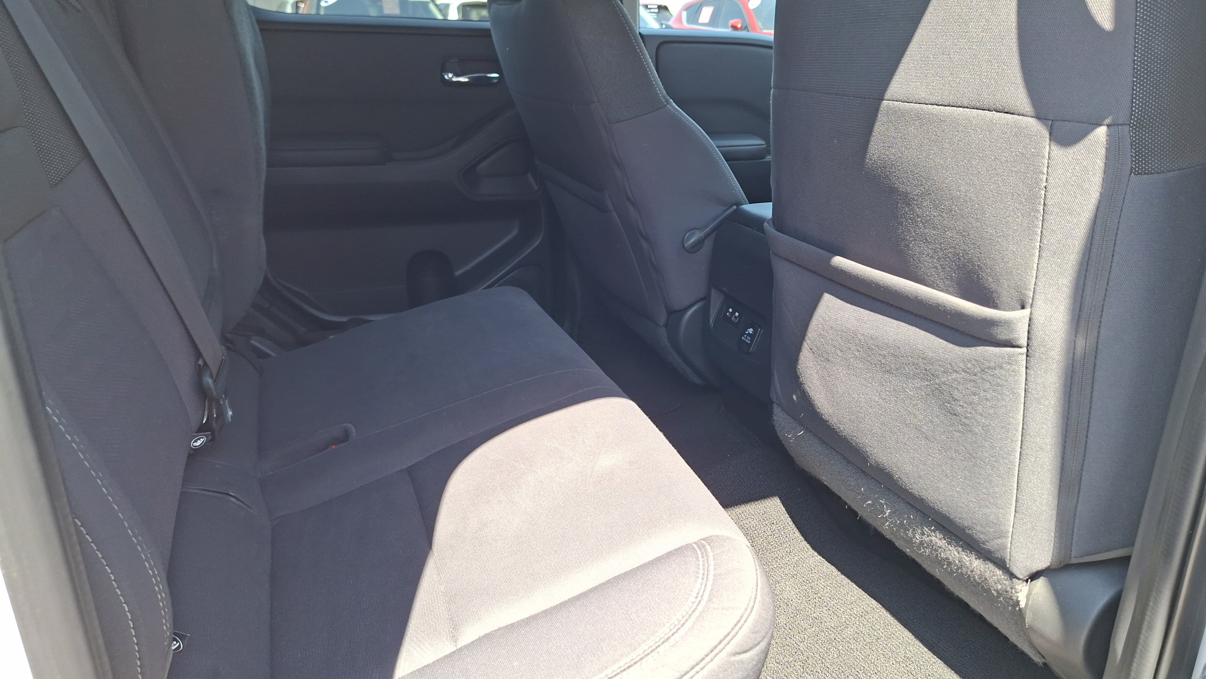 Used 2022 Nissan Frontier SV w/ Technology Package image 20