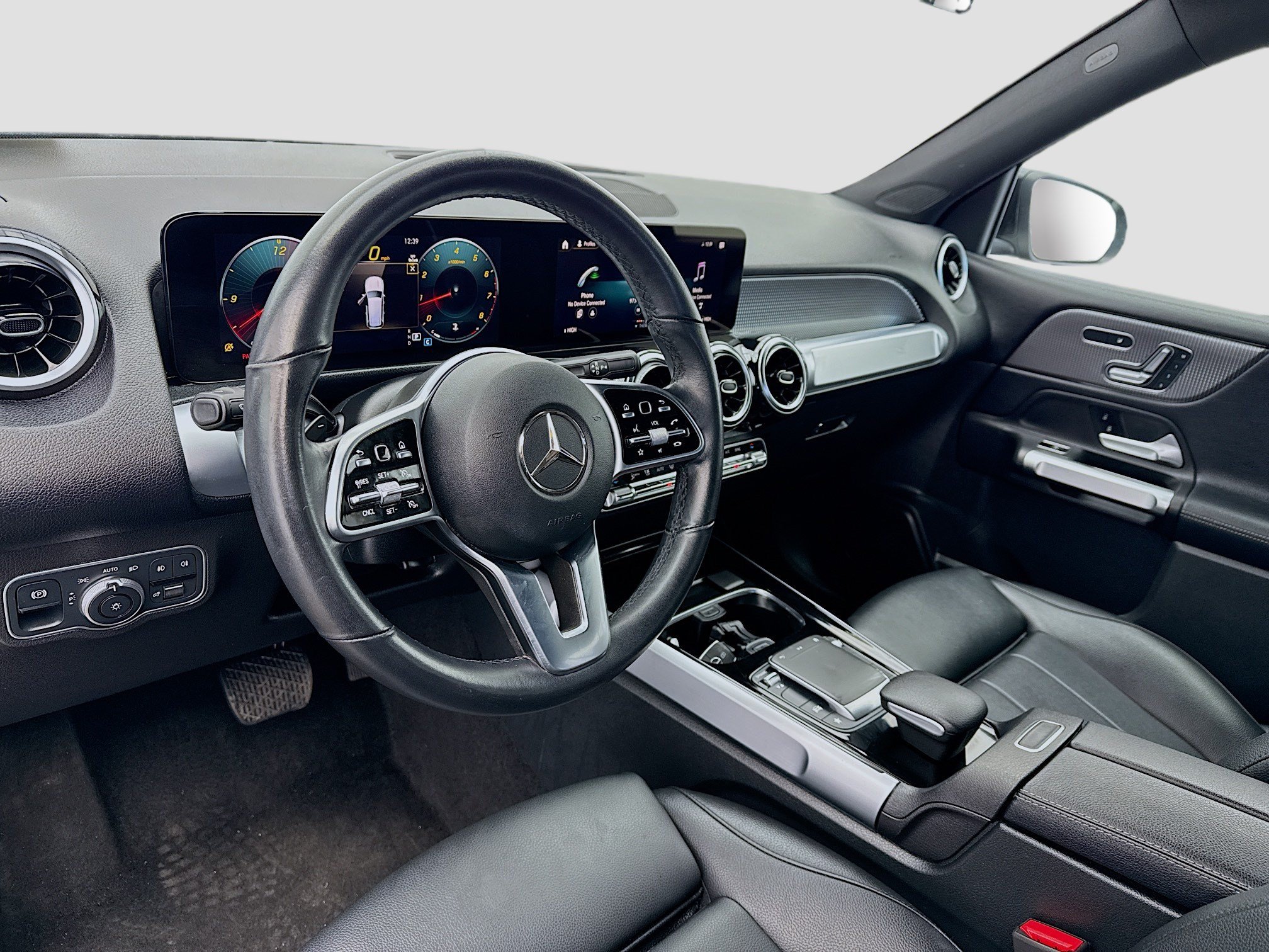 Used 2023 Mercedes-Benz GLB 250 4MATIC image 7