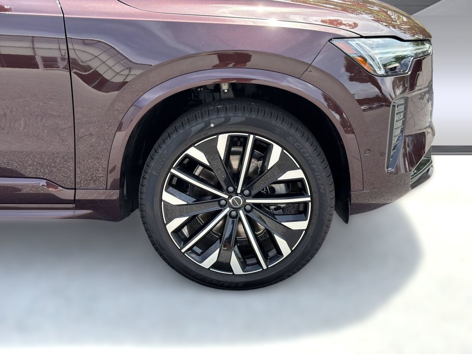 New 2026 Volvo XC90 B6 Ultra w/ Protection Package AWD/4WD image 11