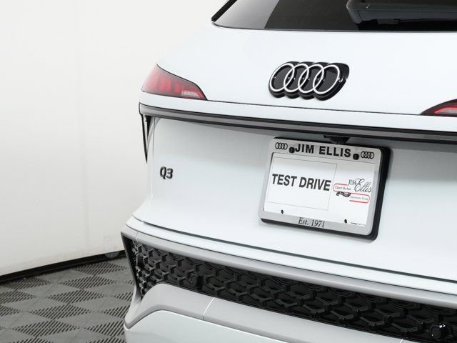 New 2026 Audi Q3 quattro 2.0T image 36