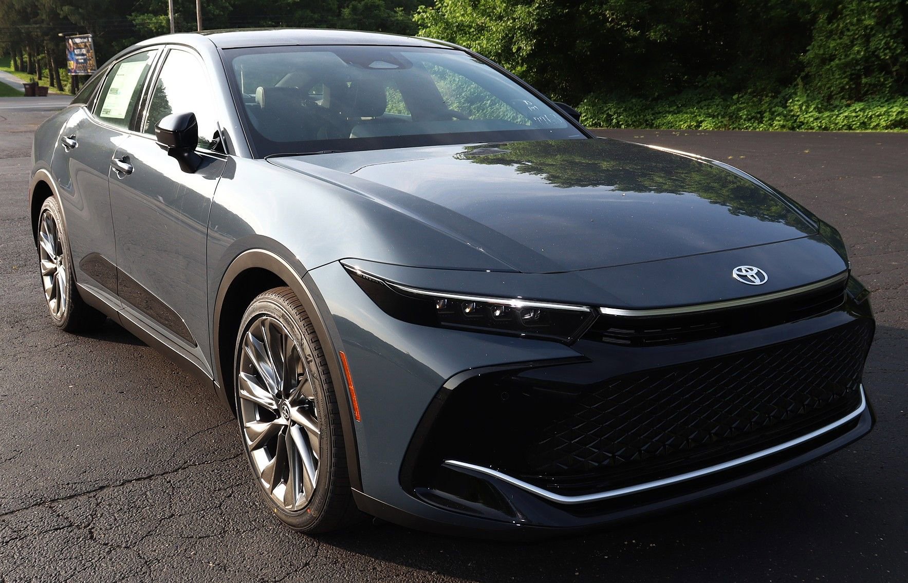 New 2026 Toyota Crown Limited image 3