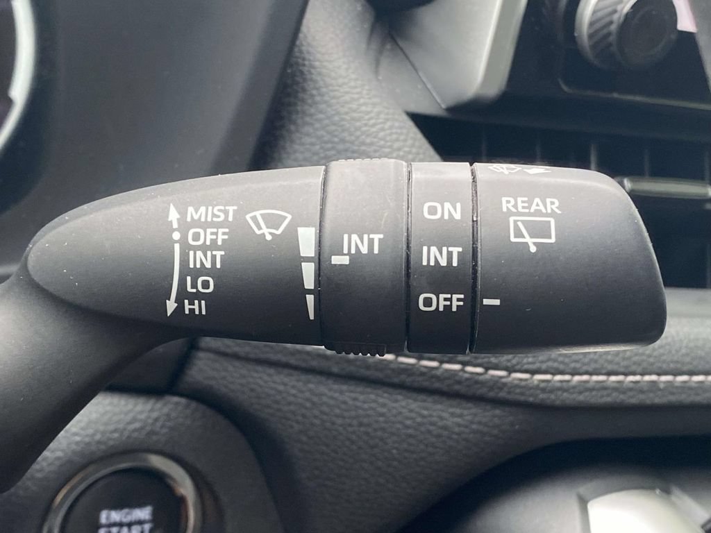 Used 2024 Toyota RAV4 XLE FWD image 22
