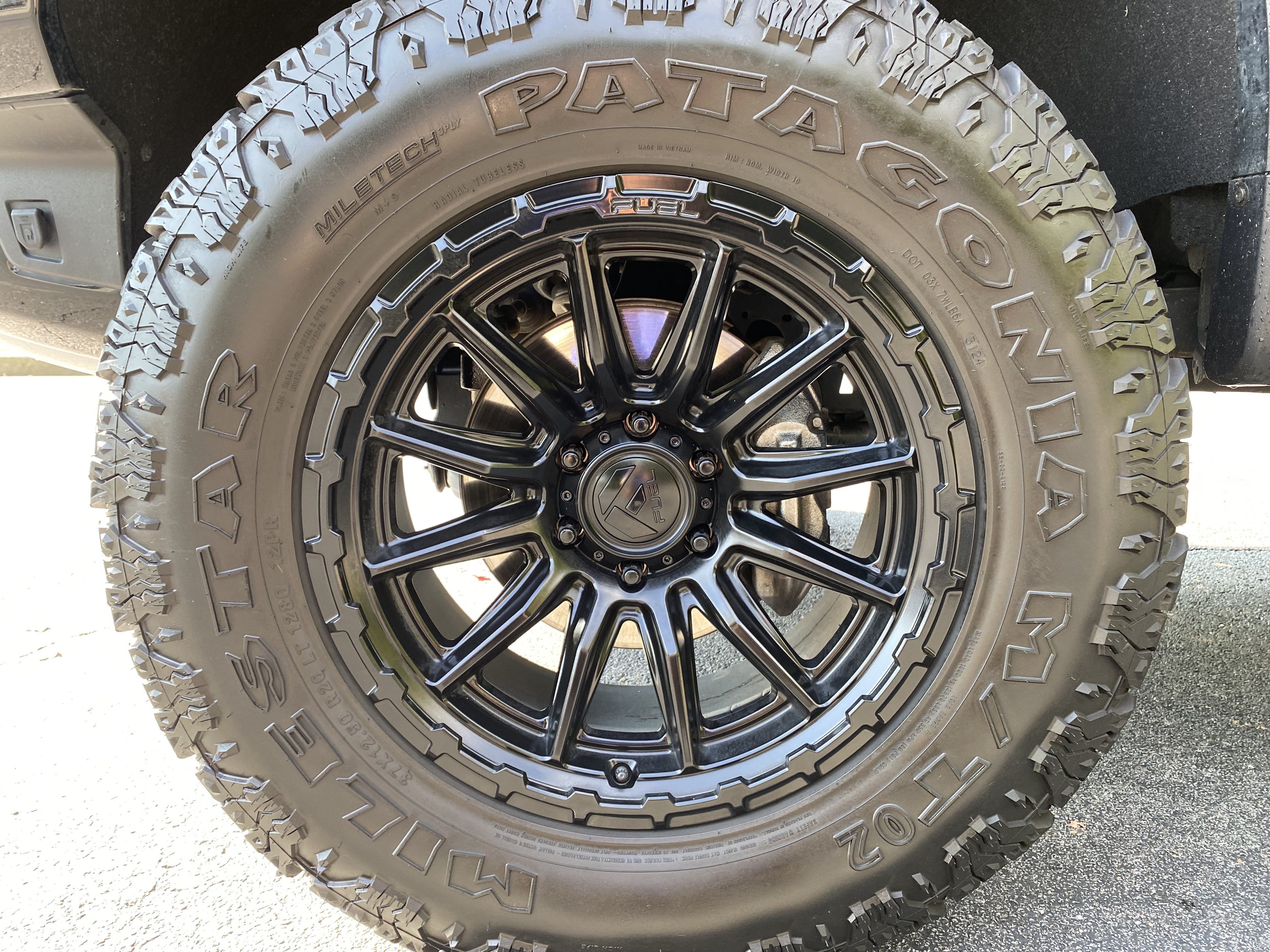 Used 2025 Chevrolet Silverado 1500 ZR2 w/ Technology Package AWD/4WD image 47