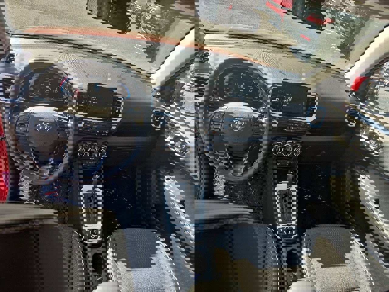 New 2025 Hyundai Venue Limited image 19