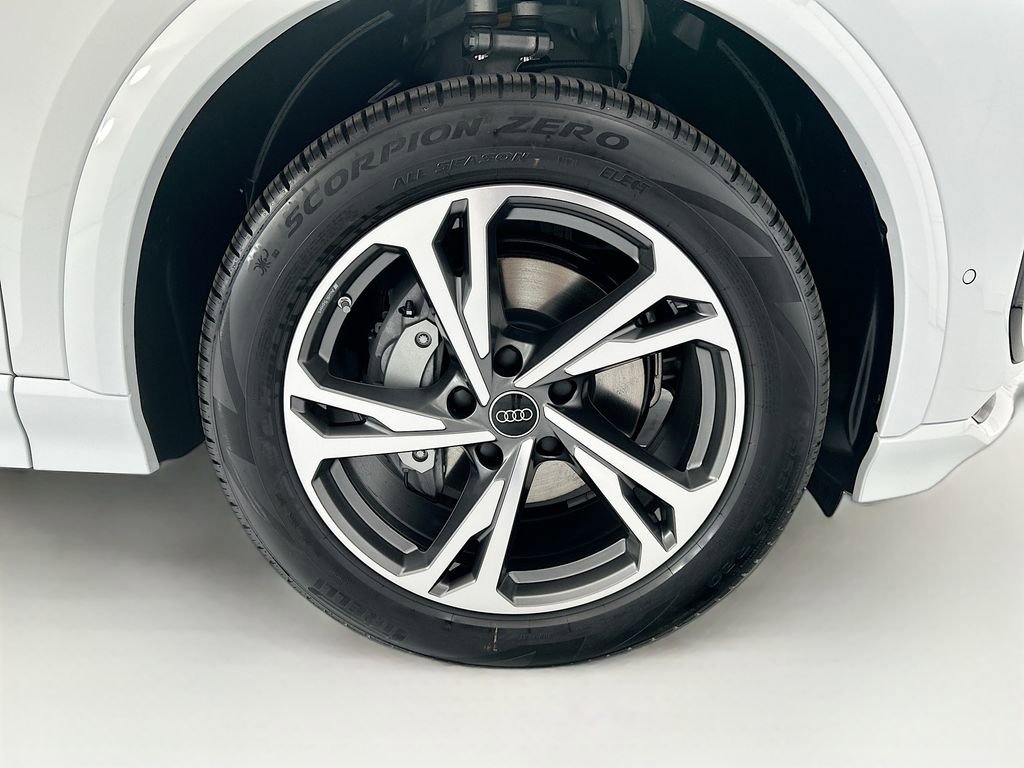 New 2027 Audi Q6 e-tron Premium Plus AWD/4WD image 31