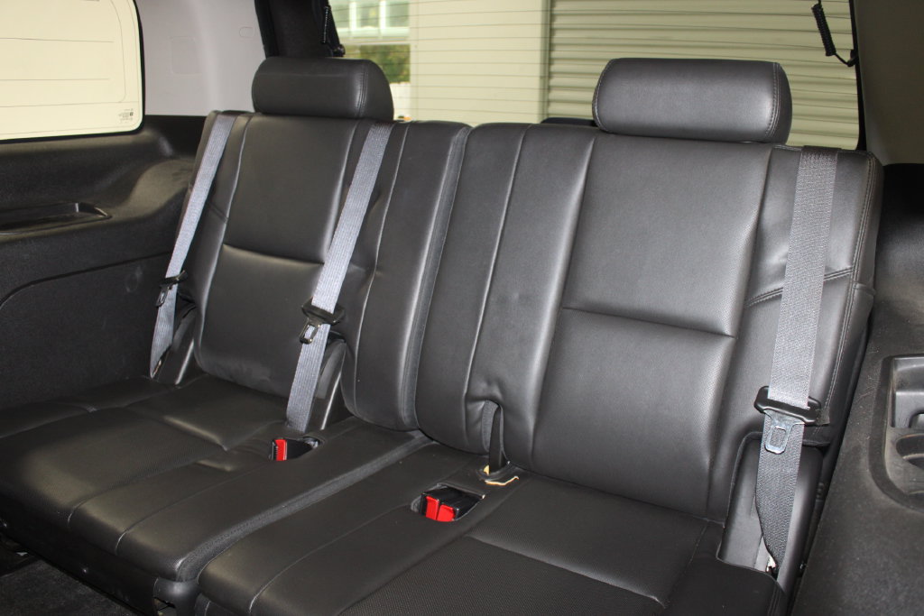 Used 2013 Cadillac Escalade Luxury AWD/4WD image 21