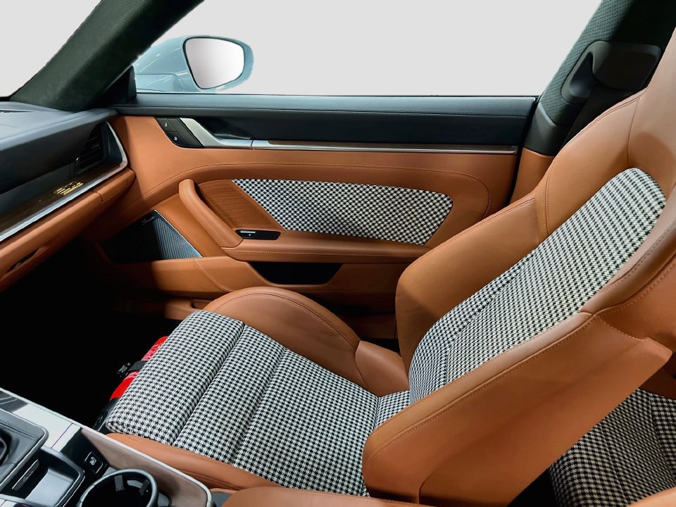 Certified 2023 Porsche 911 Sport Classic RWD image 25