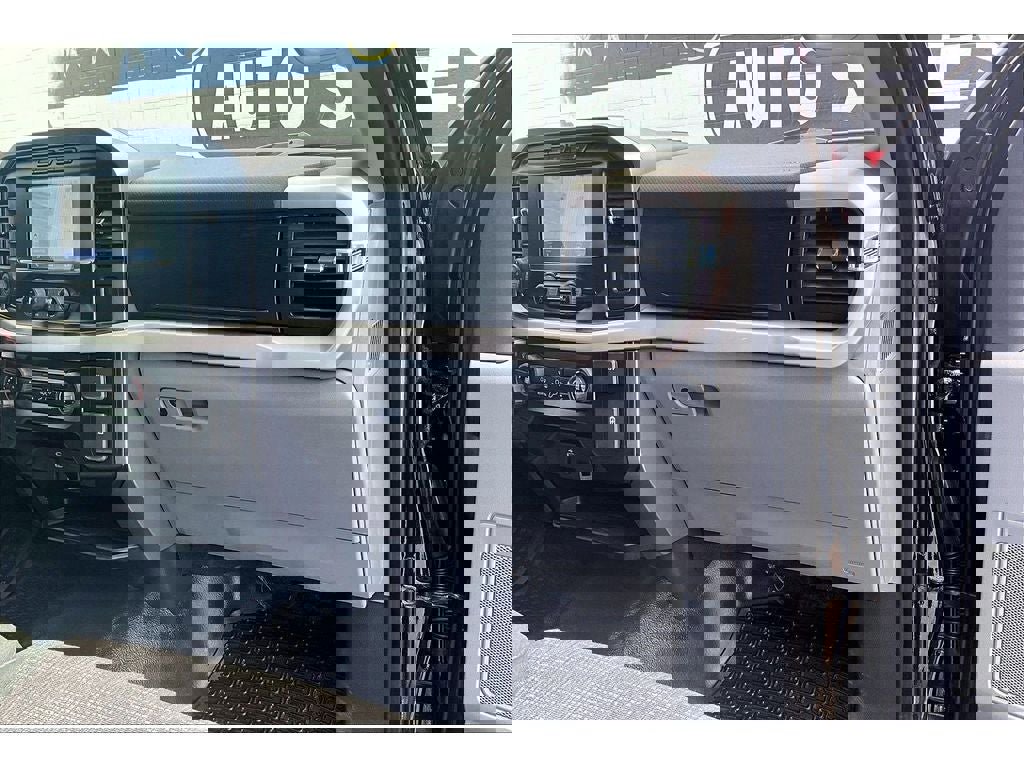 Used 2023 Ford F150 XLT w/ Trailer Tow Package AWD/4WD image 17