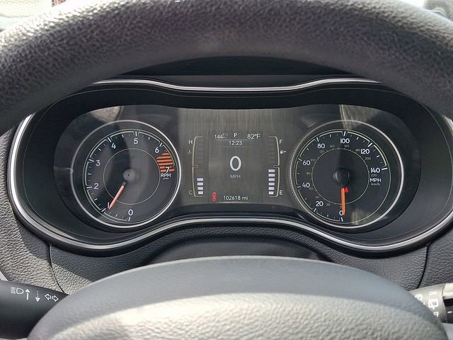 Used 2019 Jeep Cherokee Latitude w/ Popular Appearance Group FWD image 16