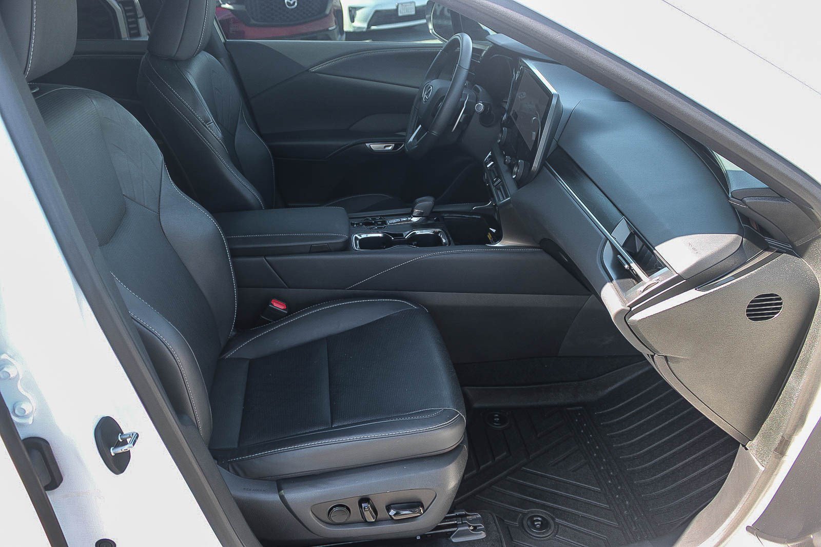 Used 2024 Lexus RX 350 w/ Convenience Package AWD/4WD image 18