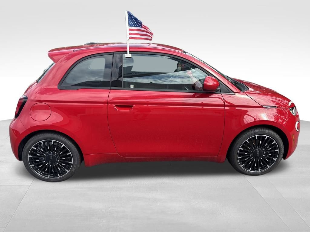 New 2024 FIAT 500 e (RED) image 8