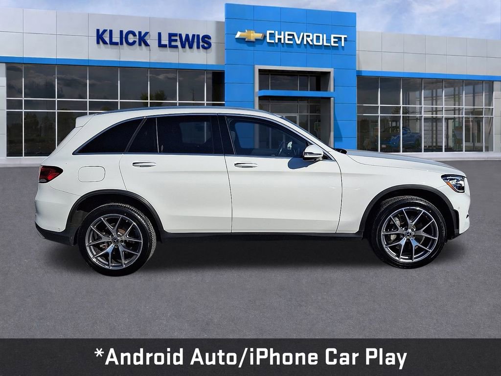 Used 2022 Mercedes-Benz GLC 300 4MATIC w/ AMG Line image 9