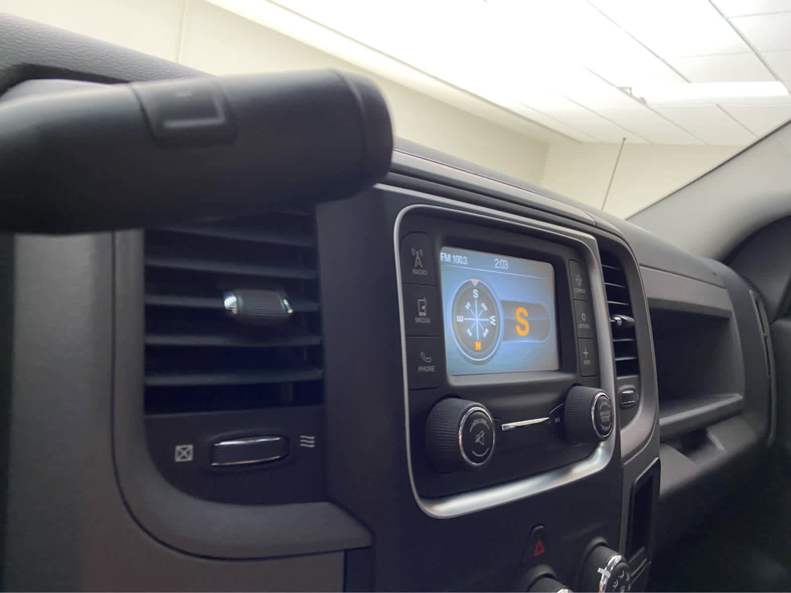 Used 2017 RAM 2500 Tradesman w/ Chrome Appearance Group image 25