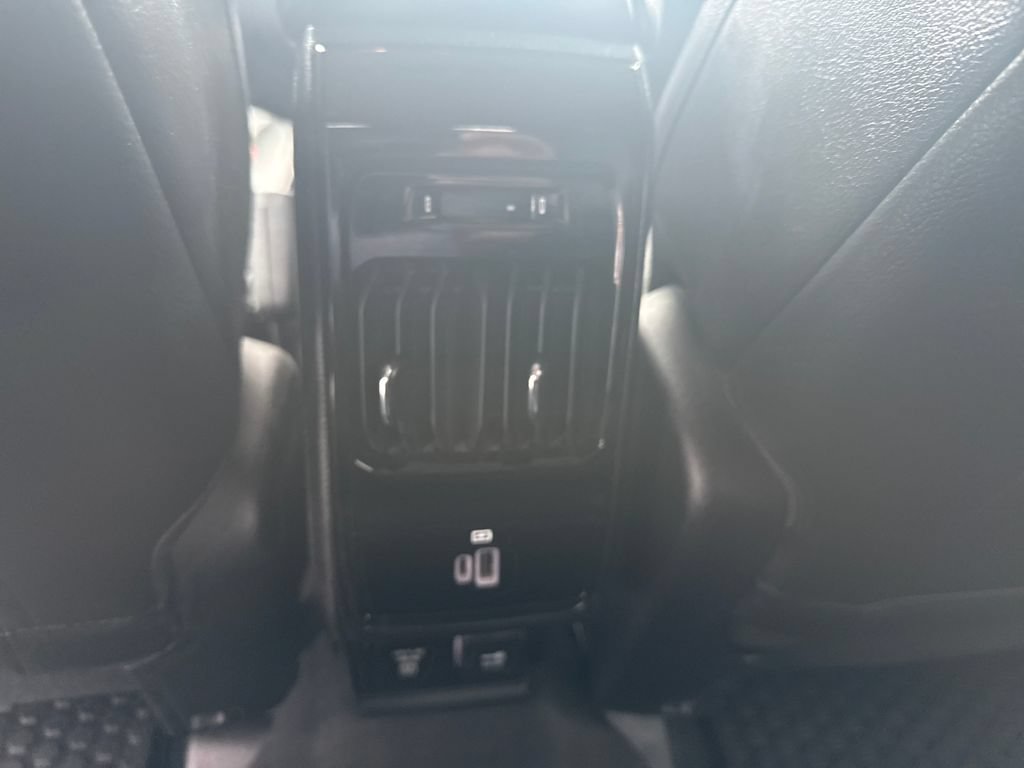 Used 2022 Jeep Compass Trailhawk w/ Trailhawk Convenience Group AWD/4WD image 38