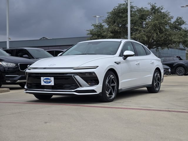 Certified 2026 Hyundai Sonata SEL AWD/4WD image 2
