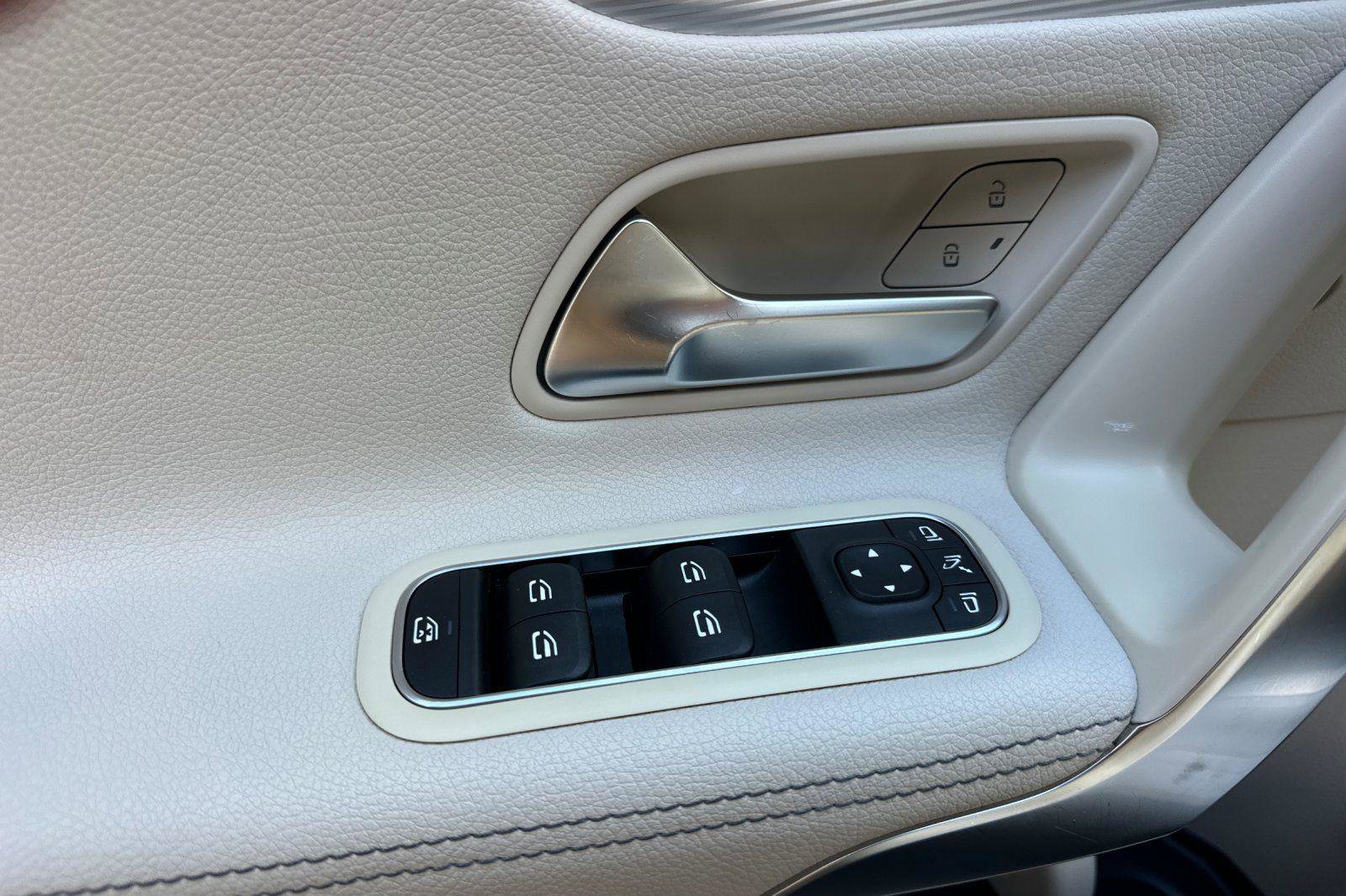 Used 2020 Mercedes-Benz CLA 250 image 5